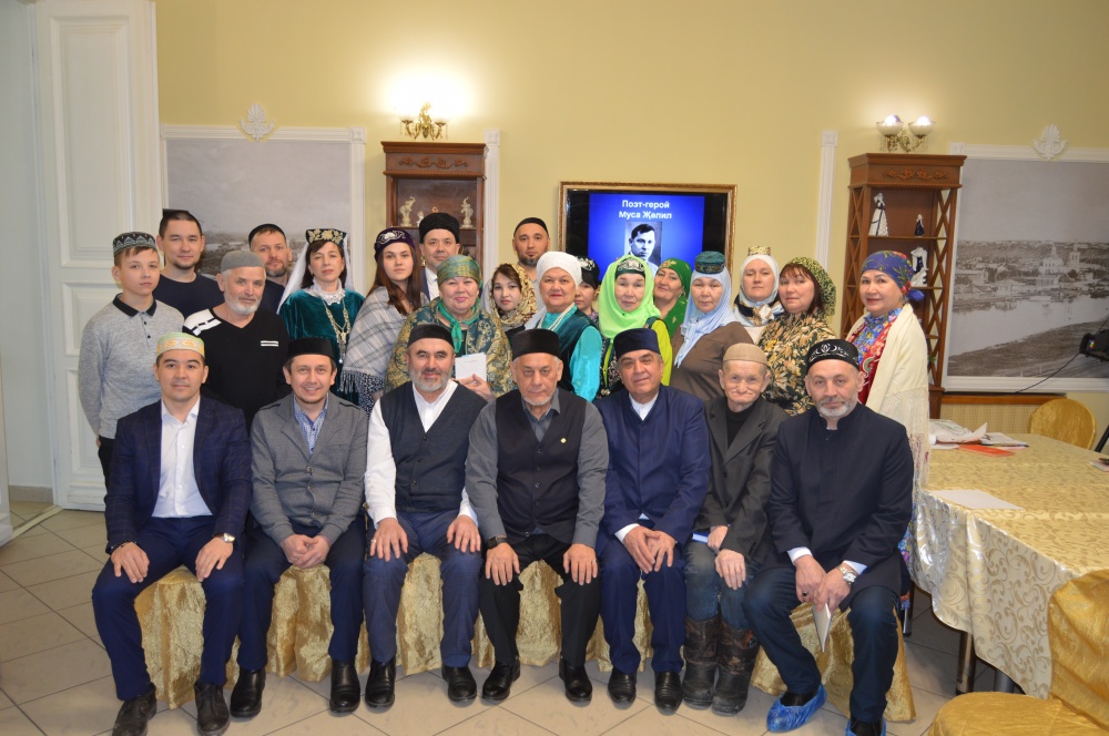 В Тюмени почтили память татарского поэта Мусы Джалиля