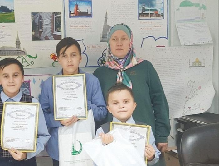 В Духовном управлении мусульман Тюменской области подвели итоги творческого конкурса “Мечети моего края”