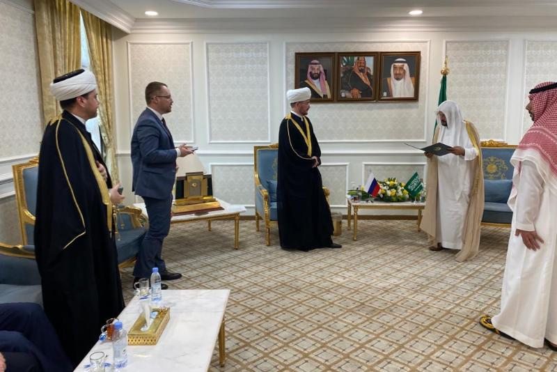 Подписана исполнительная программа Меморандума о сотрудничестве между саудовским министерством по делам ислама и ДУМ РФ